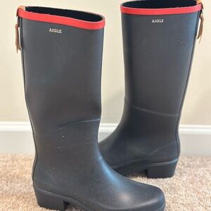 Aigle Women's Black and Red Winter Boots